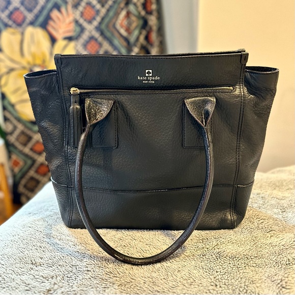 Beautiful pebbled leather Kate Spade tote - excellent condition - Picture 4 of 12